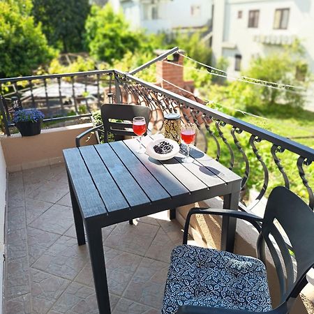 Apartman Komadina Hotel Makarska Exterior photo