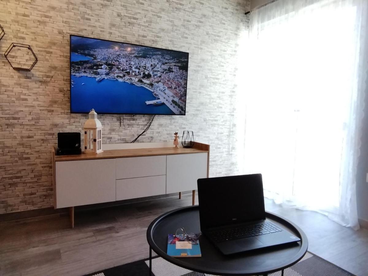 Apartman Komadina Hotel Makarska Exterior photo